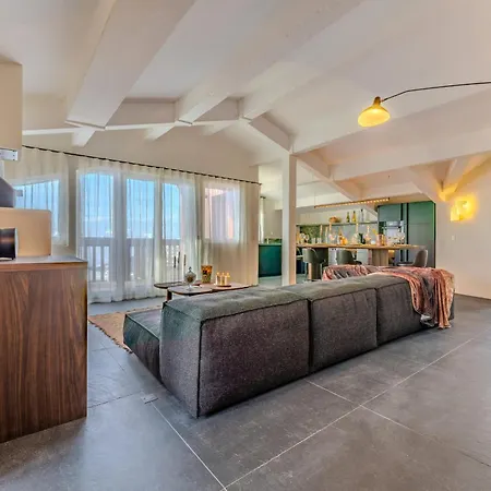 Luxurious Penthouse Lumina - Fire Place, Pool&spa Appartement *