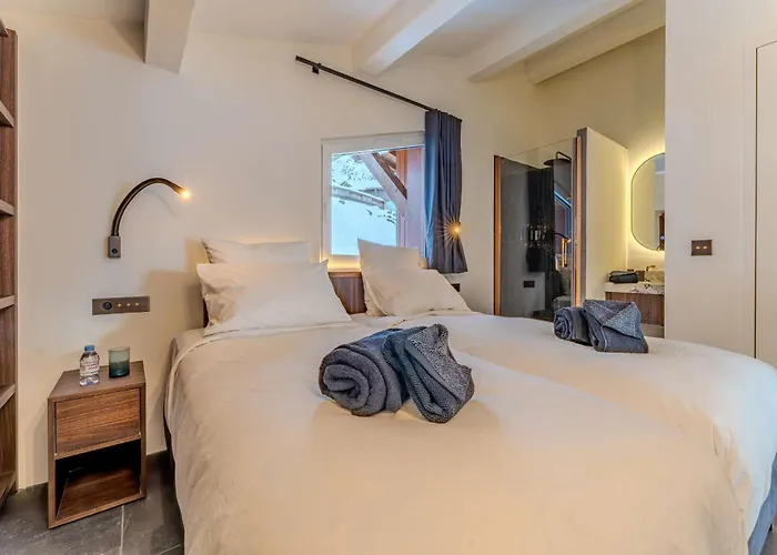 Luxurious Penthouse Lumina - Fire Place, Pool&spa Appartement