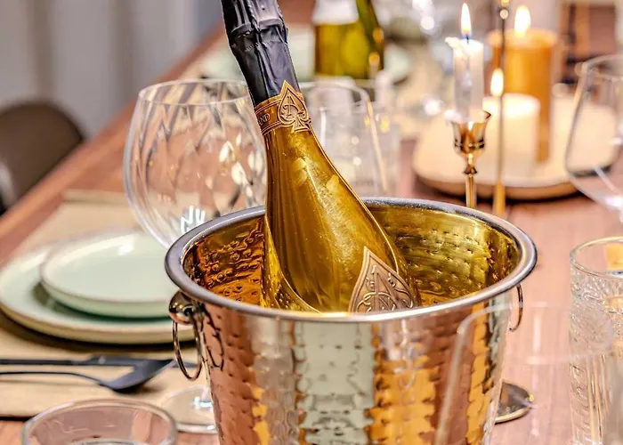 Luxurious Penthouse Lumina - Fire Place, Pool&spa *