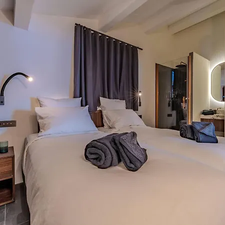 Luxurious Penthouse Lumina - Fire Place, Pool&spa Appartement