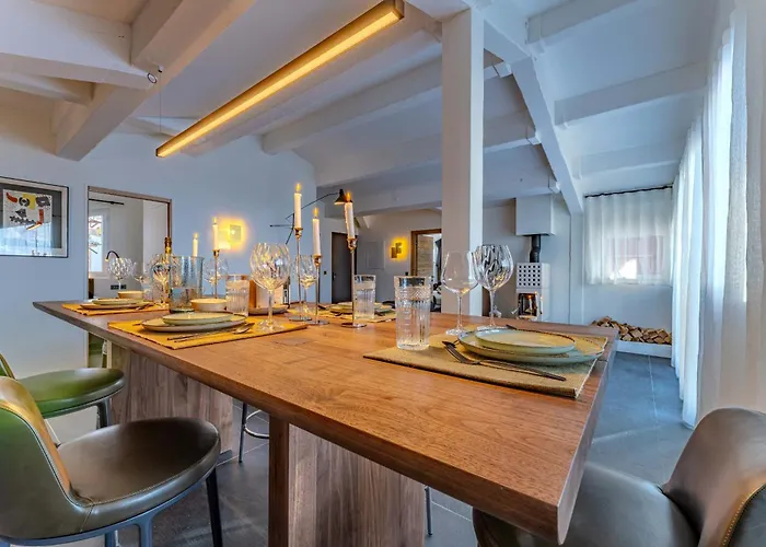 Apartman Luxurious Penthouse Lumina - Fire Place, Pool And - Niverolles