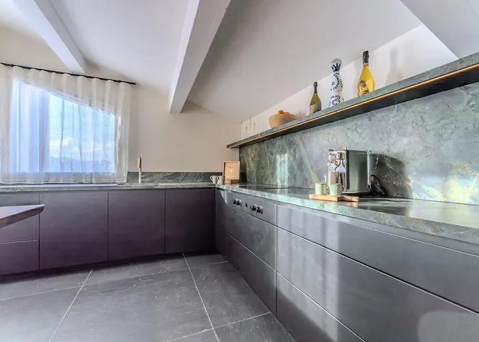 Luxurious Penthouse Lumina - Fire Place, Pool And Apartment *