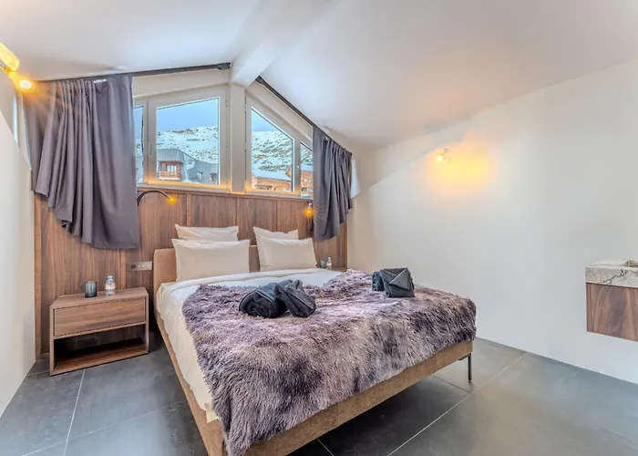 Luxurious Penthouse Lumina - Fire Place, Pool And - Niverolles *