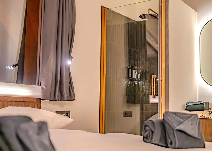 Luxurious Penthouse Lumina - Fire Place, Pool And - Niverolles Apartman *